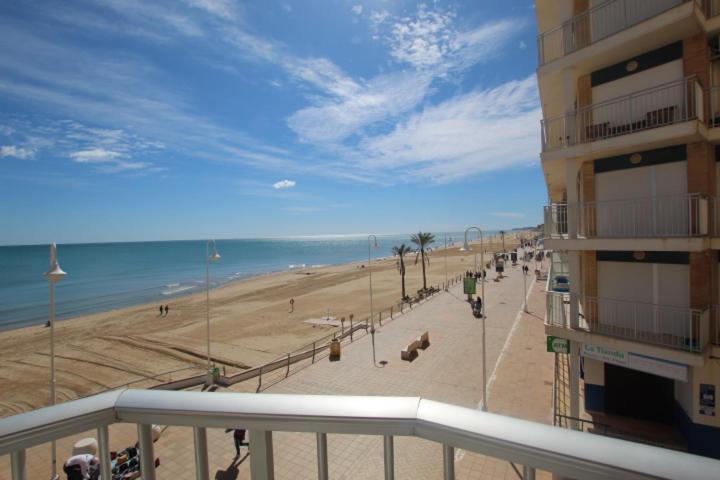 Апартаменты Apartamento Primera Linea Playa Centro De Guardamar Гвардамар-дель-Сегура Экстерьер фото